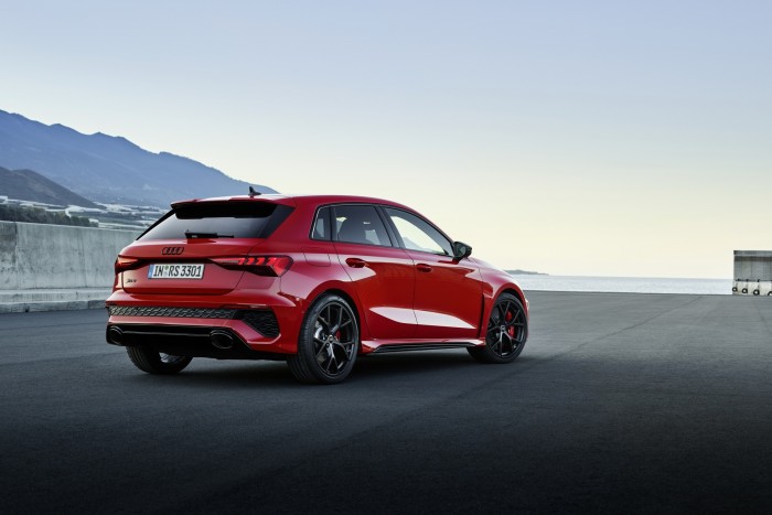 Öthengeres motor és drift mód. Itt az új Audi RS 3! 7
