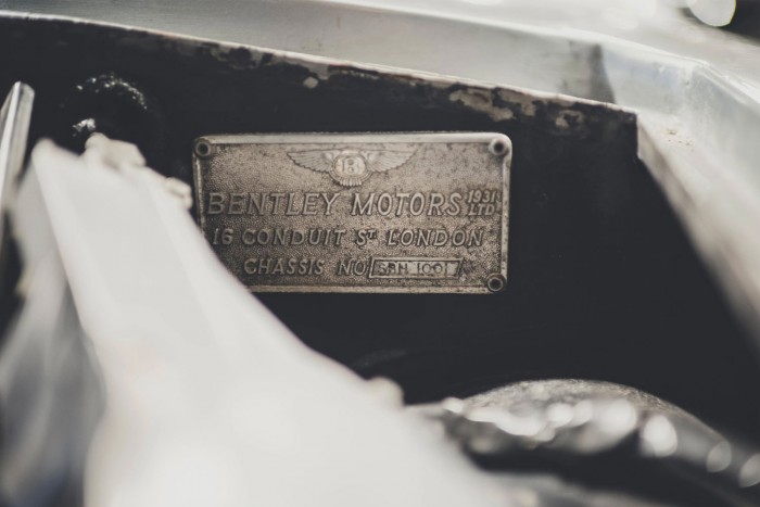 57 évig kallódott a gyárban ez a különleges autó 15