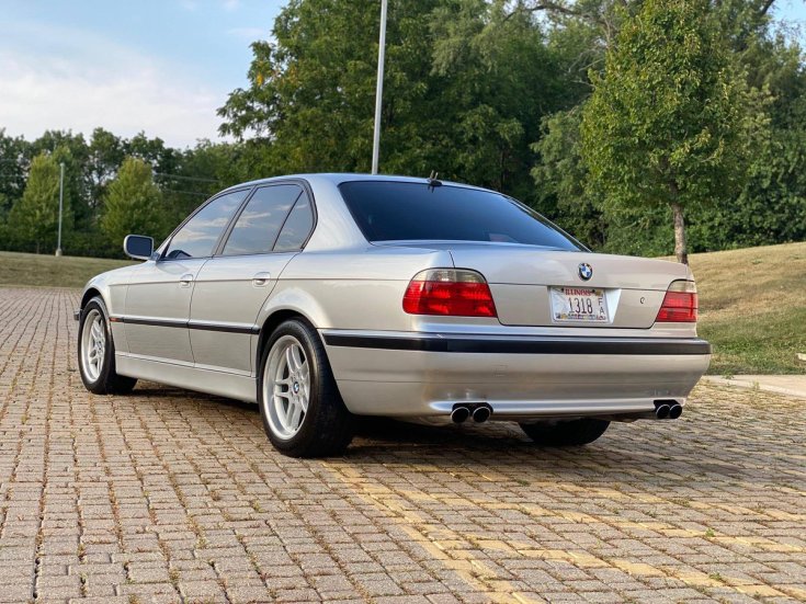 BMW 740i E38
