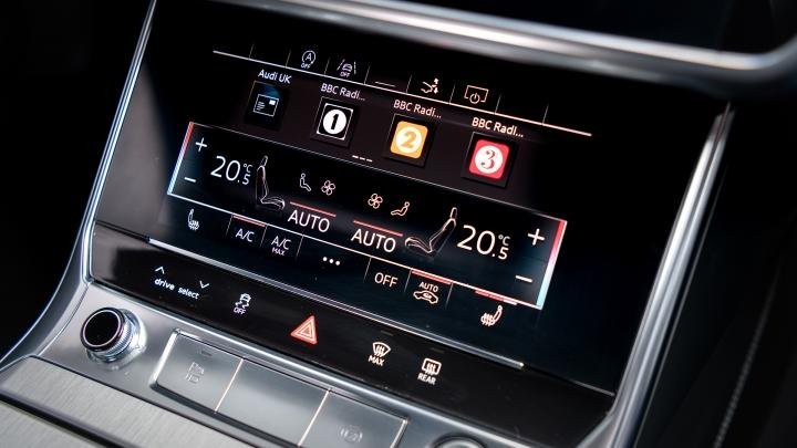 Audi A7 érintőképernyős klímapanel