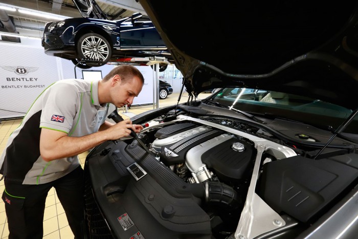 Tudod, mennyi egy Bentley éves szervize? Eláruljuk 4