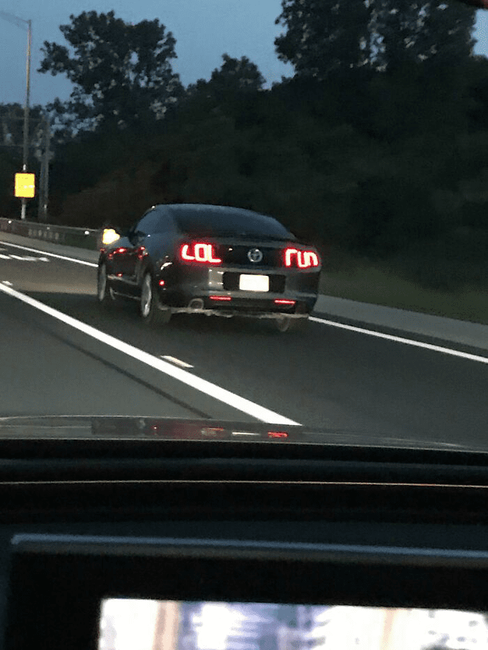 10 autó, ami kimeríti a vizuális környezetszennyezés fogalmát 5