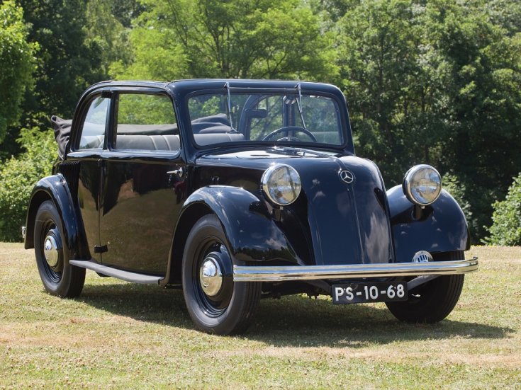 1936 Mercedes Benz 130H (W23), fekete tudor limuzin