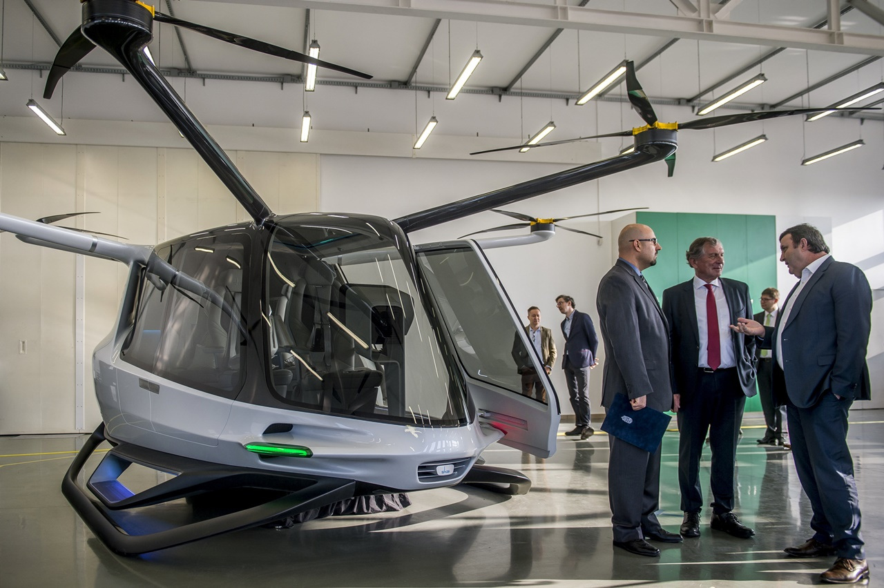 Bemutatkozik a magyar-amerikai fejlesztésű, első hidrogén üzemanyagcella meghajtású repülő