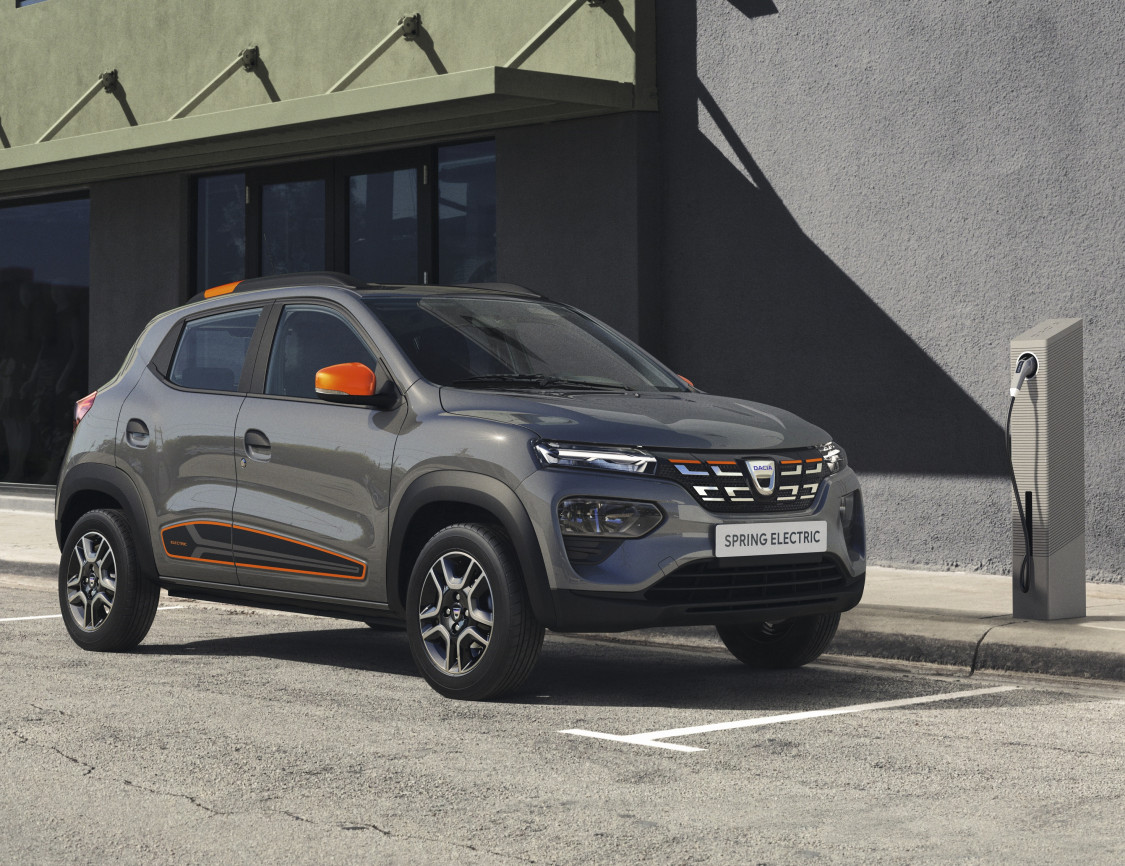 dacia spring 1