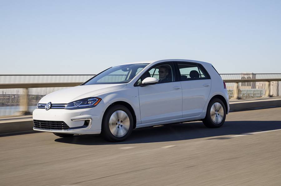 2018-as Volkswagen e-Golf oldalról